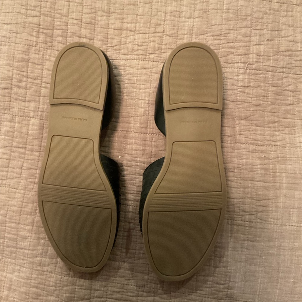 Sandals - Picture 3 of 3